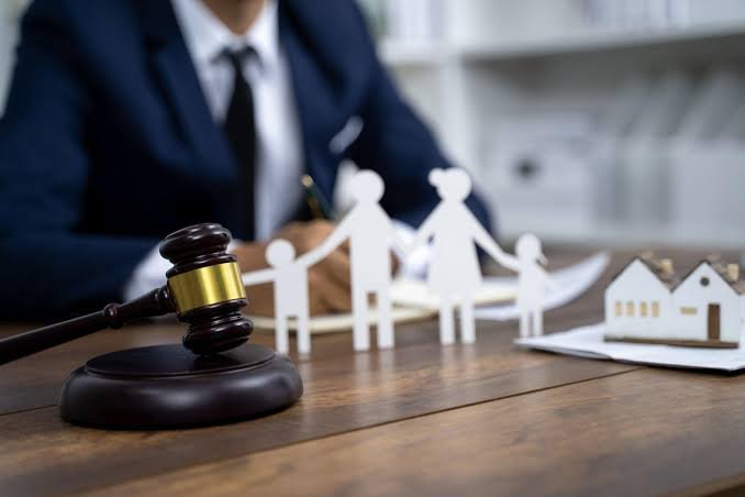 Best Family Lawyer in Noida